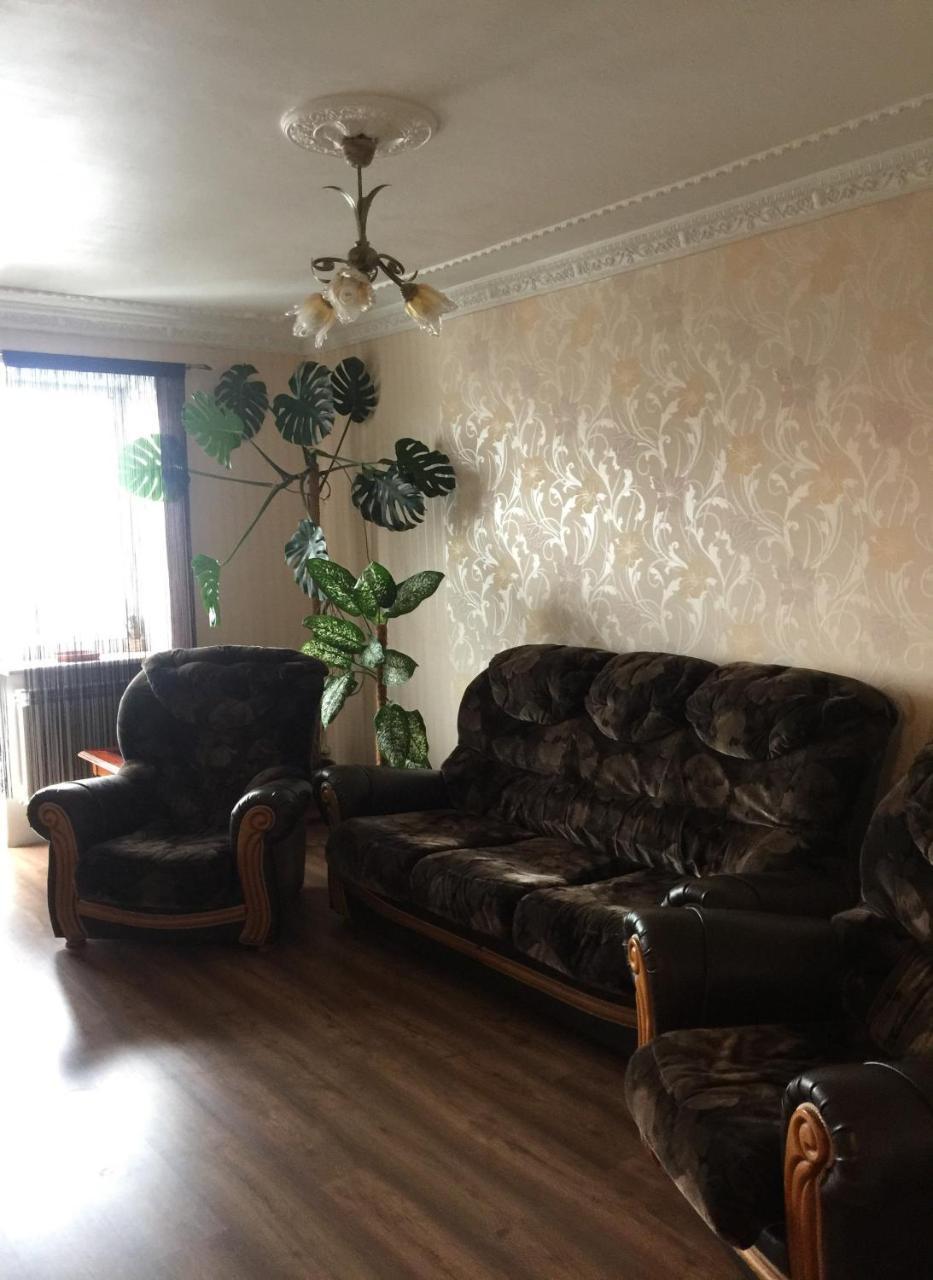 Apart Na Himnaziinoi Naberezhnii Lejlighed Kharkiv Eksteriør billede